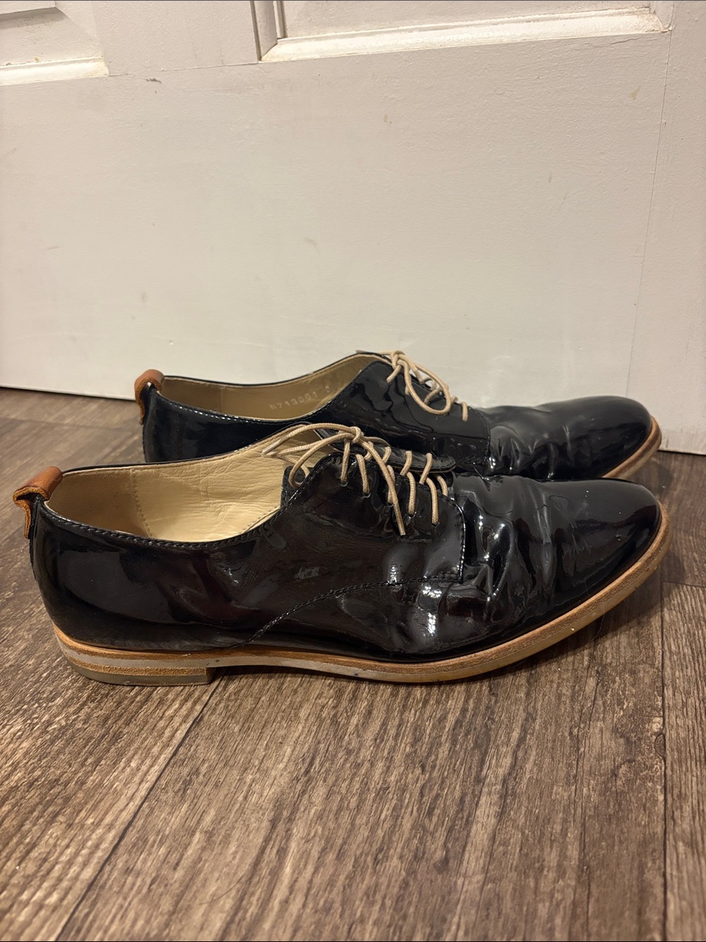 AGL Patent Leather Lace-Up Dress Shoes size 39, 9